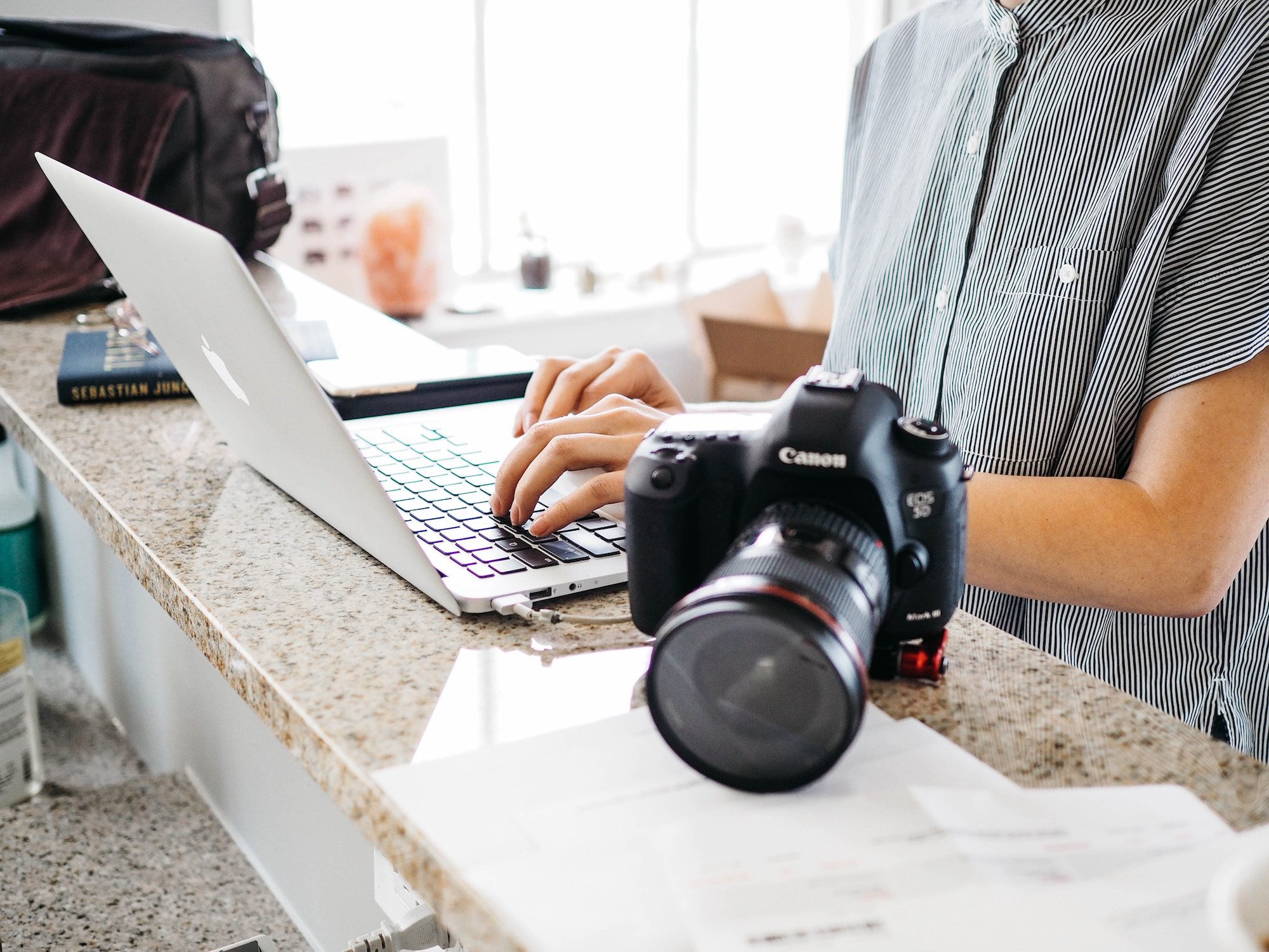Tips Ampuh Promosi Bisnis Fotografi Secara Online Tips Ampuh Promosi Bisnis Fotografi Secara Online
